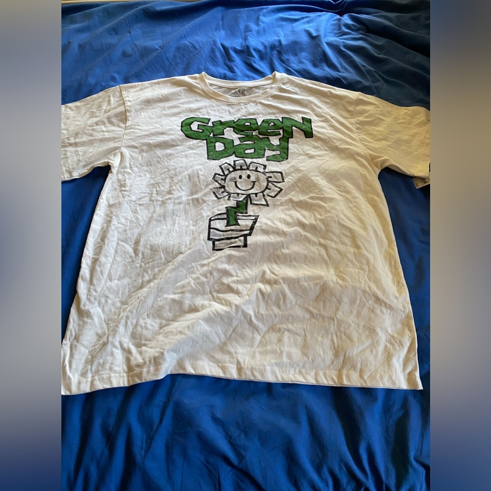 Green Day shirt